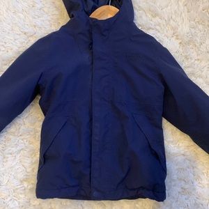 Girl’s North Face 2 in 1. Shell plus fleece. Navy.